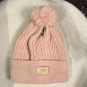 UGG Pom Pom beanie